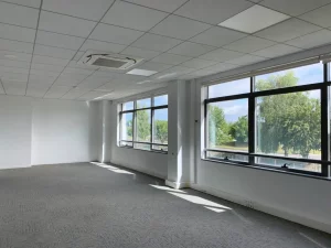 Locaux d'activités à louer à Lieusaint