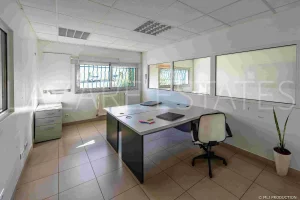 Locaux d'activités à louer à Pringy
