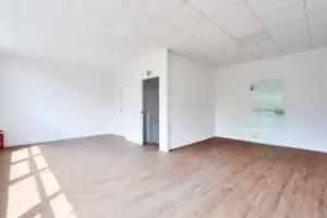 Locaux d'activités et bureau à louer à Saint-Ouen-l'Aumône
