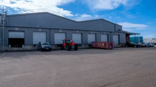 1 LOT D’ACTIVITES A LOUER 8 AVENUE DE L’INDUSTRIE 69960 CORBAS (4)