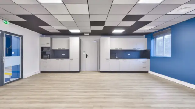 BATIMENT INDEPENDANT A LOUER 420 RUE DE LA DOMBES 01700 MIRBEL – LES ECHETS (3)
