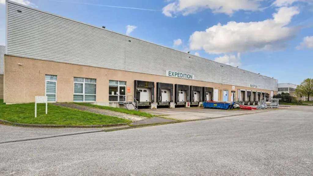 ENTREPOT A LOUER 1, RUE DU MESNIL SAINT DENIS – 78310 COIGNIERES