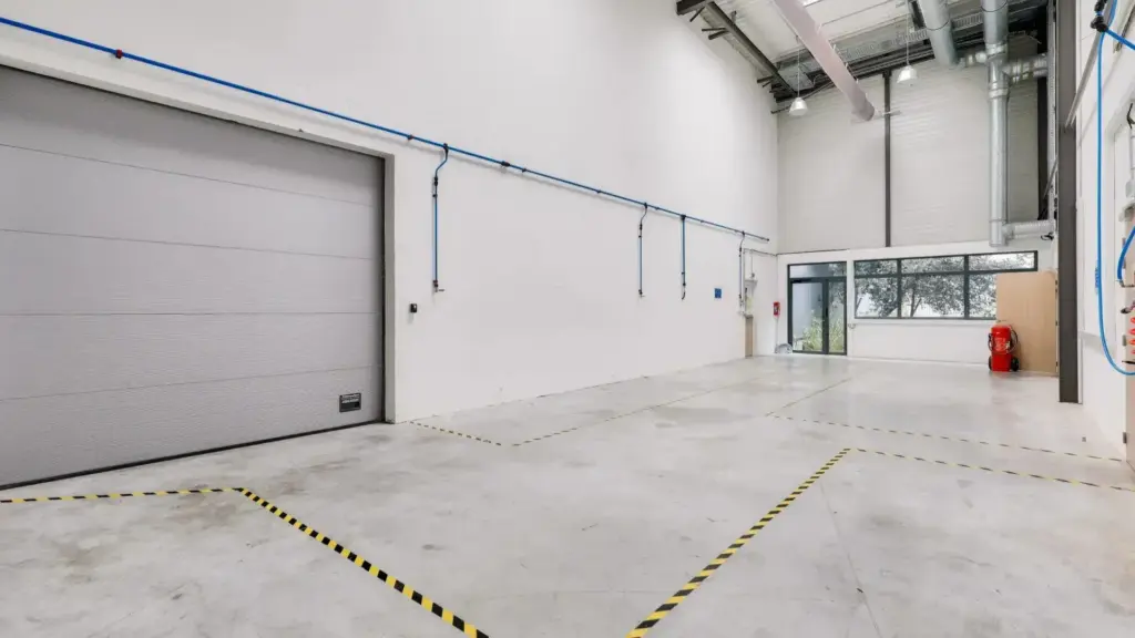 Locaux d'Activités avec Bureaux – Bailly-Romainvilliers (Avenue Christian Doppler)
