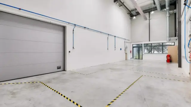 Locaux d'Activités avec Bureaux – Bailly-Romainvilliers (Avenue Christian Doppler)