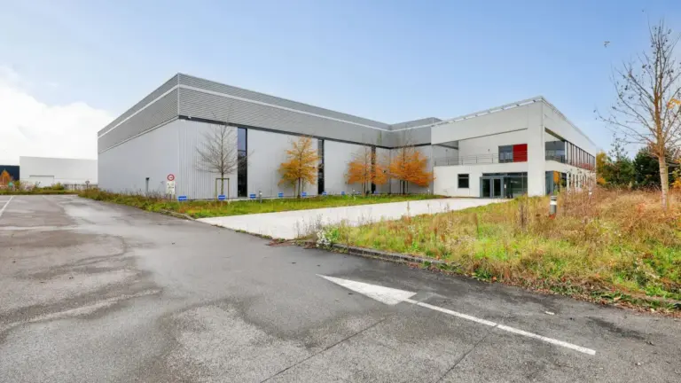Locaux d'Activités avec Bureaux – Bailly-Romainvilliers (Avenue Christian Doppler)