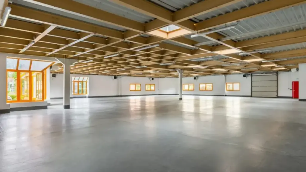 Locaux d&rsquo;Activités et Bureaux – Croissy-Beaubourg (Parc aux Vignes) (3)
