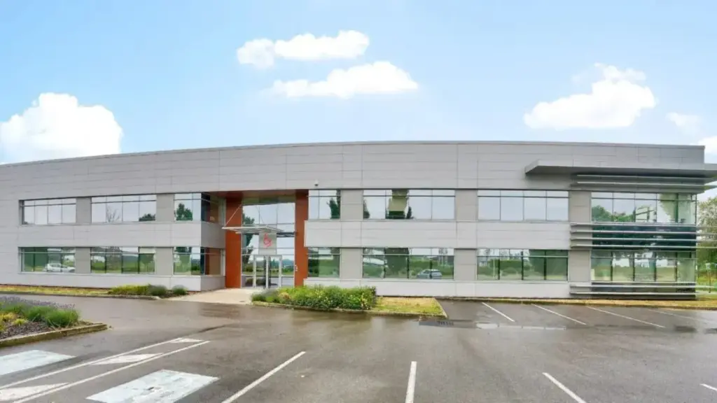 Locaux d&rsquo;Activités et Bureaux – Lieusaint (Avenue Marguerite Perey)