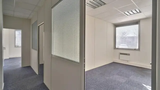 Locaux d’Activités et Bureaux – Lognes (Parc du Mandinet)