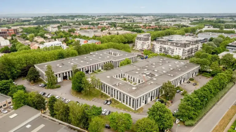Locaux d’Activités et Bureaux – Lognes (Parc du Mandinet)