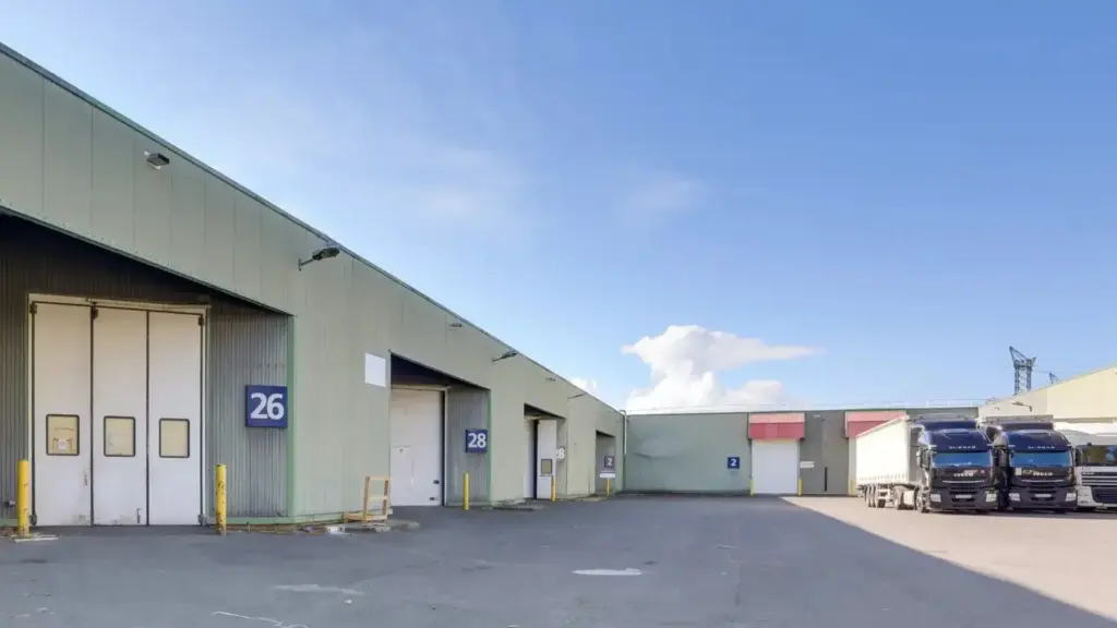 Locaux d'Activités et Bureaux – Saint-Thibault-des-Vignes (Parc de l'Esplanade)