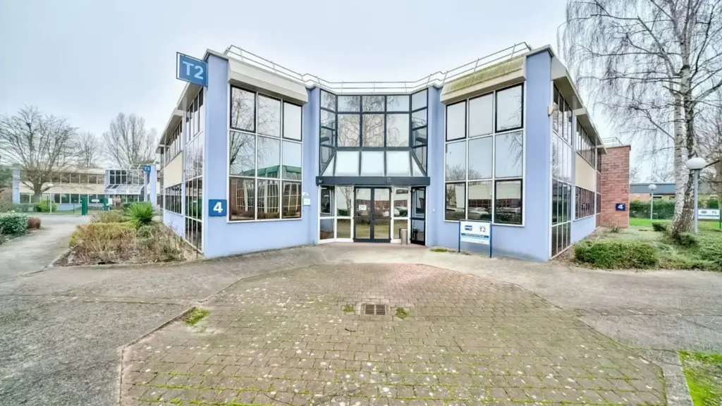 Locaux d'Activités et Bureaux – Saint-Thibault-des-Vignes (Parc de l'Esplanade)