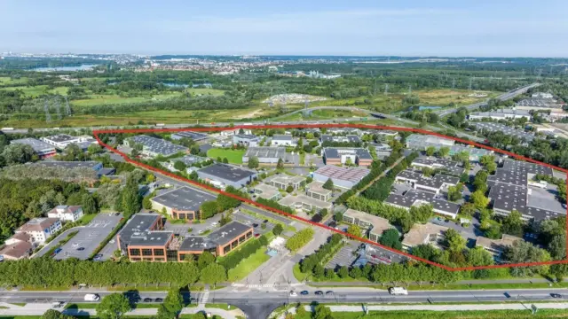 Locaux d'Activités et Bureaux – Saint-Thibault-des-Vignes (Parc de l'Esplanade)