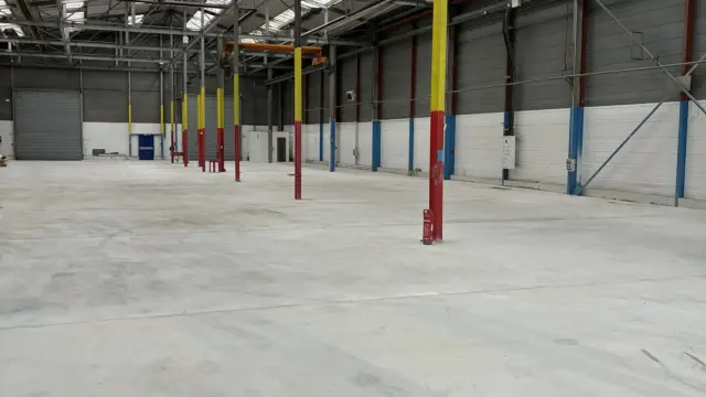Location Entrepôt Corbeil Essonnes (3)