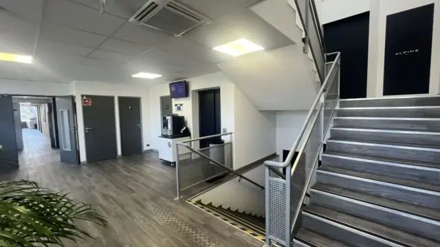 Location locaux aux Ulis (3)